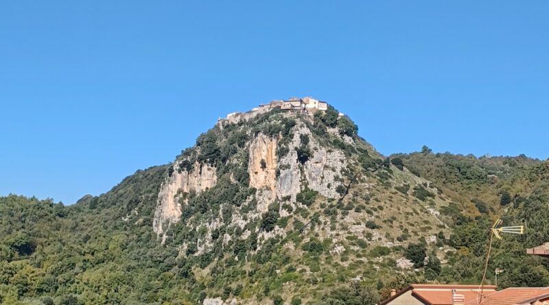 sabato 23 novembre: Giro Oliato e Conciato a Castel di Sasso